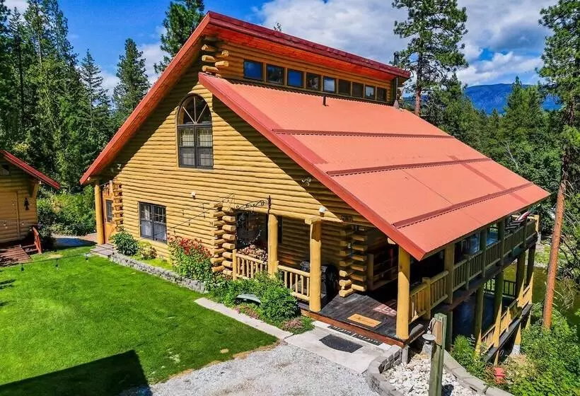Log Cabin W/ Private Hot Tub On Wenatchee River!