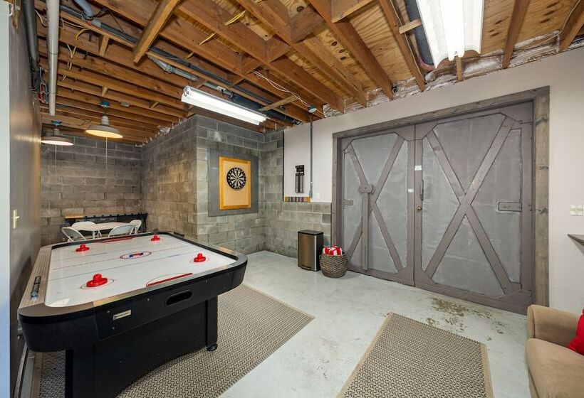 Log Cabin W/ Private Hot Tub On Wenatchee River!