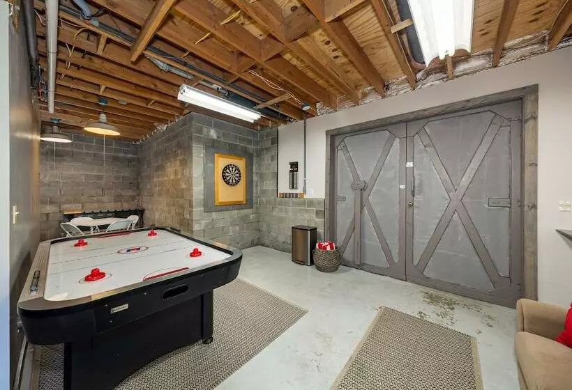 Log Cabin W/ Private Hot Tub On Wenatchee River!