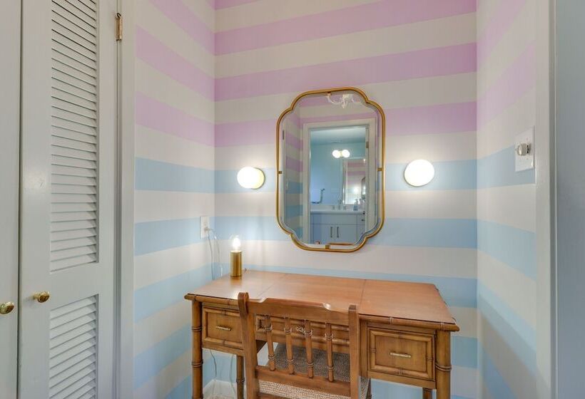 Modern Austin Home W/ Yard ~ 1 Mi From Acl!