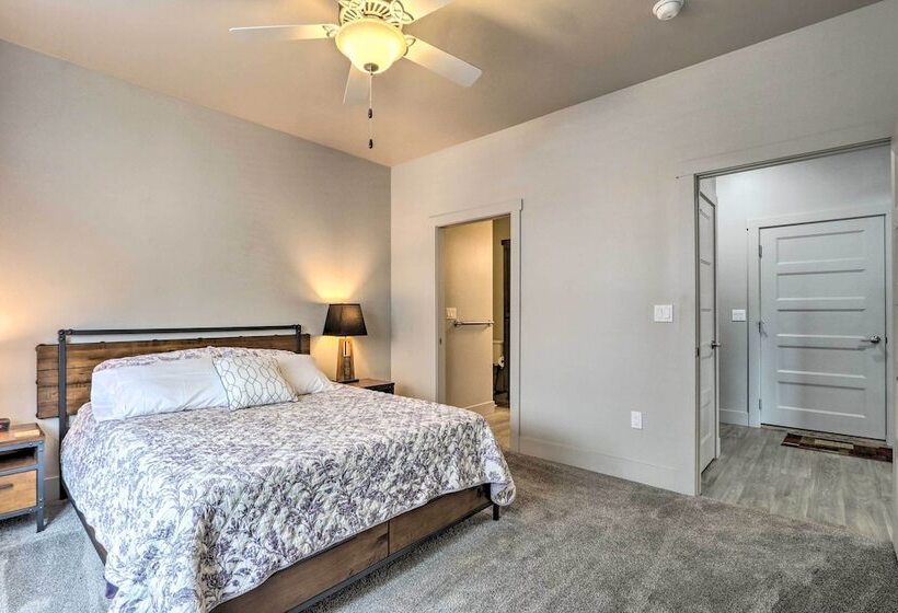 Modern Coeur D Alene Home Near Trails & River!