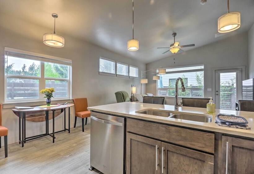 Modern Coeur D Alene Home Near Trails & River!