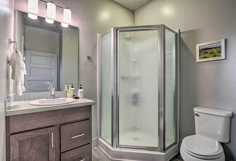 Modern Coeur D Alene Home Near Trails & River!