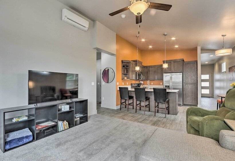 Modern Coeur D Alene Home Near Trails & River!