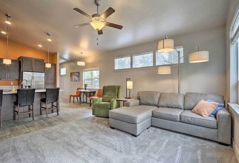 Modern Coeur D Alene Home Near Trails & River!