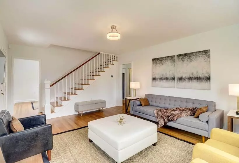 Modern Elkton Vacation Rental: Fire Pit & Grill!