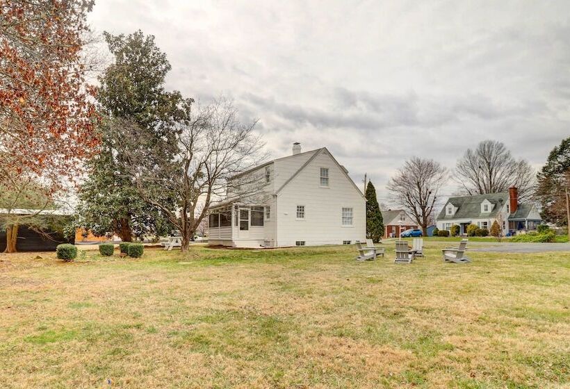 Modern Elkton Vacation Rental: Fire Pit & Grill!