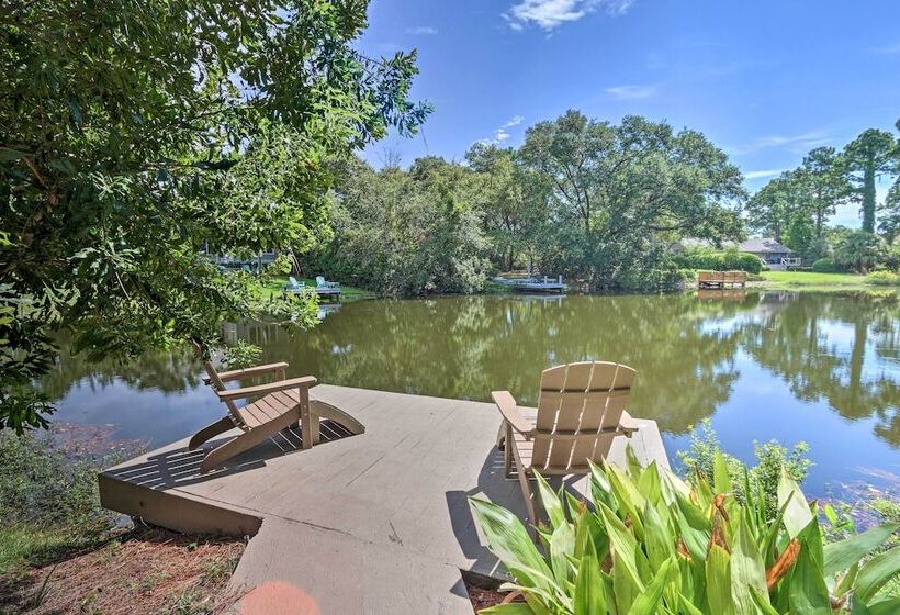 Charming Lakefront Retreat In Palmetto Dunes!
