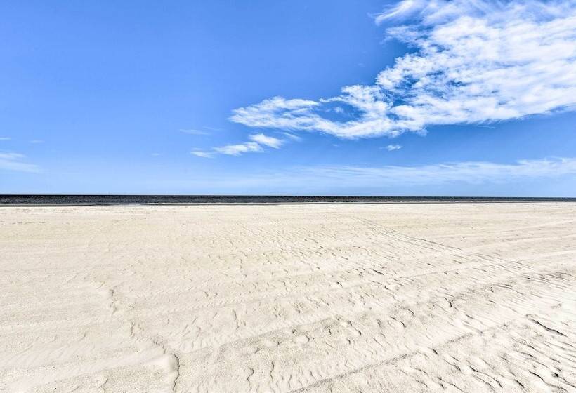 Charming Lakefront Retreat In Palmetto Dunes!