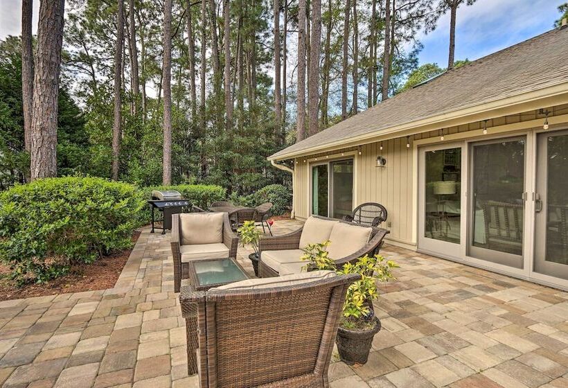 Charming Lakefront Retreat In Palmetto Dunes!