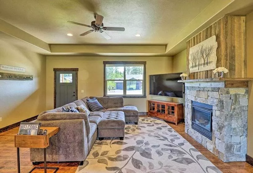 Newly Built Kalispell Home   28 Mi. To Glacier Np!