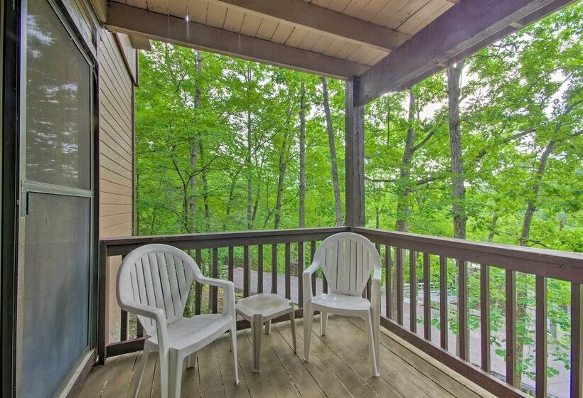 Osage Beach Home W/ Private Hot Tub: Near Lake!