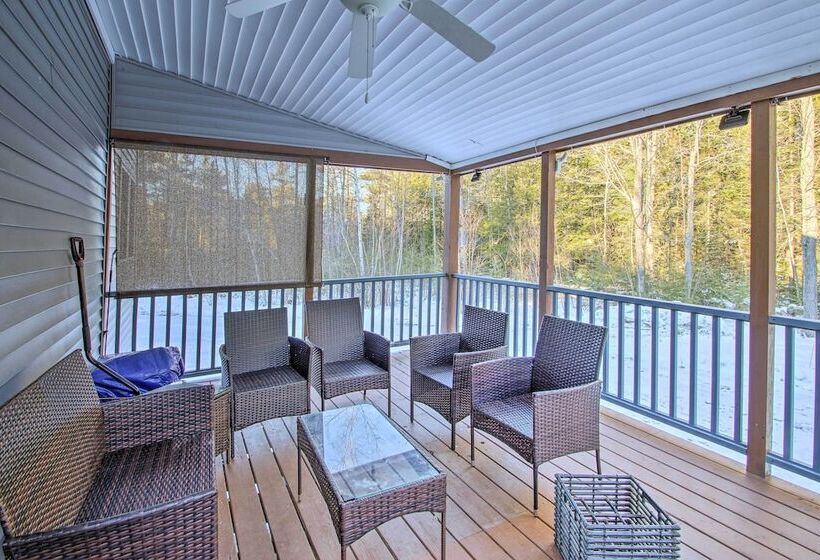 Inviting Countryside Home: 4 Mi To Long Lake!