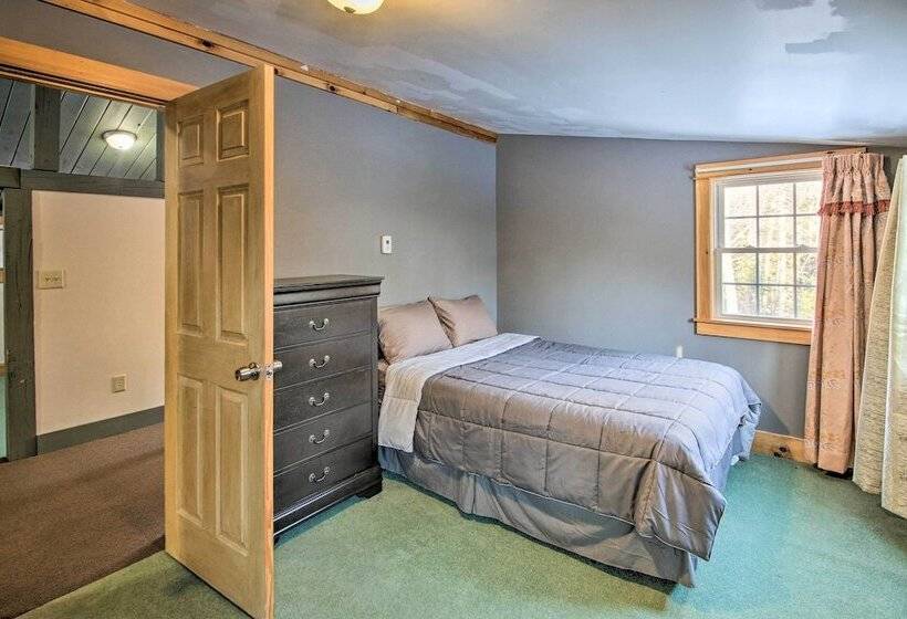 Inviting Countryside Home: 4 Mi To Long Lake!