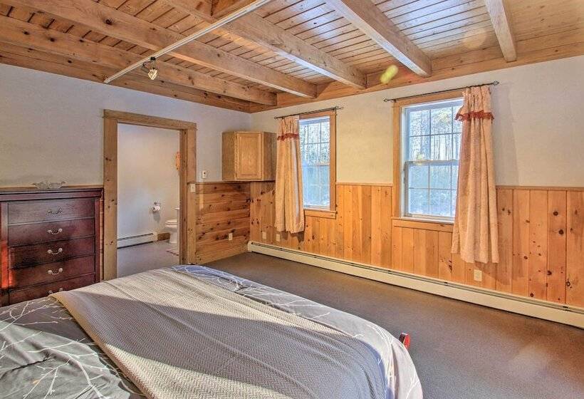 Inviting Countryside Home: 4 Mi To Long Lake!