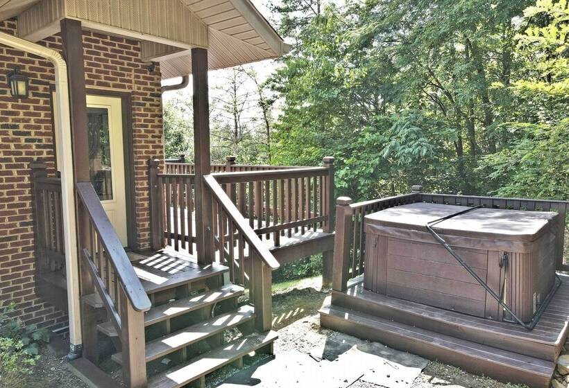 Pet Friendly Smoky Mountain Retreat W/ Game Room!