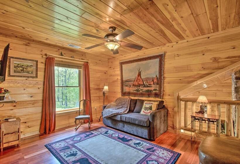 Pocono Cabin Retreat W/ Deck ~ 9 Mi To Hickory Run
