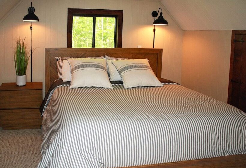 Pocono Lake House Near Skiing & Kalahari Resort!