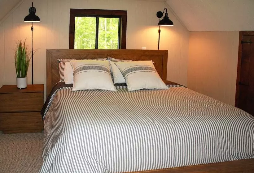 Pocono Lake House Near Skiing & Kalahari Resort!