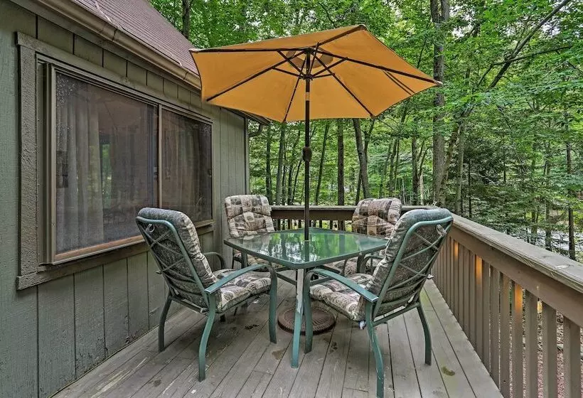 Pocono Lake House Near Skiing & Kalahari Resort!
