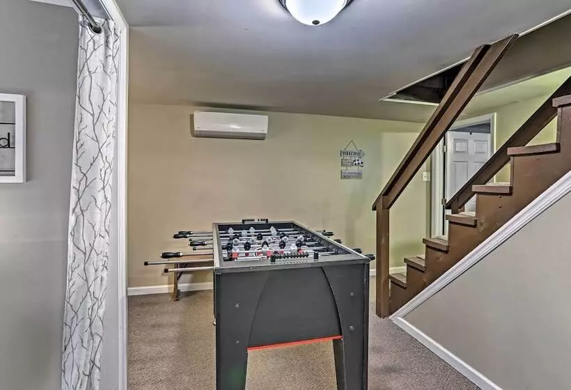 Pocono Lake House Near Skiing & Kalahari Resort!