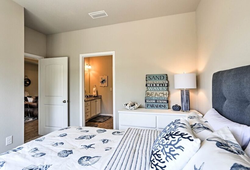 Port St Joe Beach House W/ Pool Access!