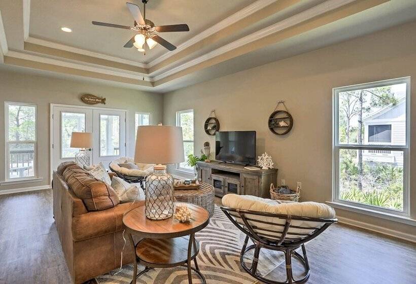 Port St Joe Beach House W/ Pool Access!