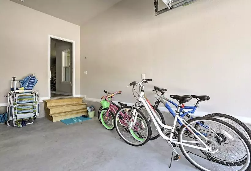 Port St Joe Beach House W/ Pool Access!