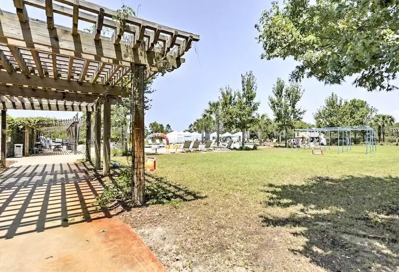 Port St Joe Beach House W/ Pool Access!