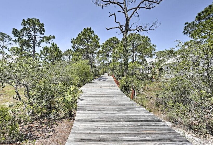 Port St Joe Beach House W/ Pool Access!
