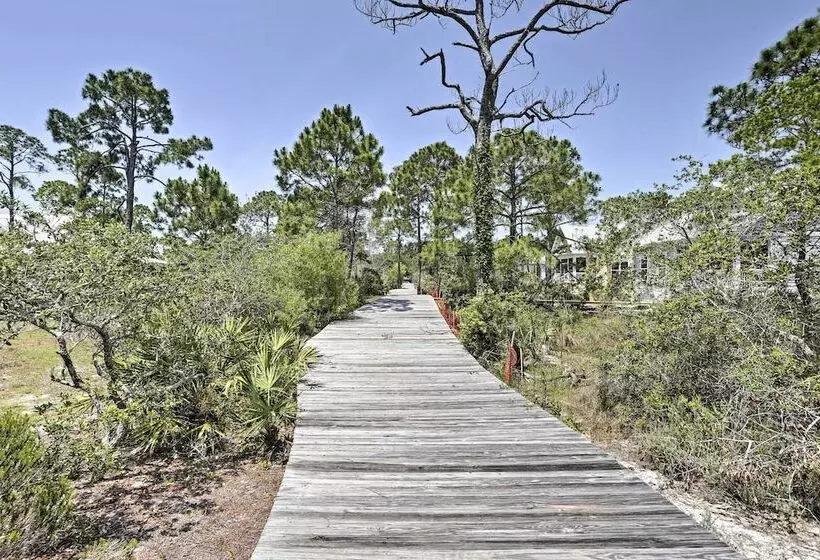 Port St Joe Beach House W/ Pool Access!