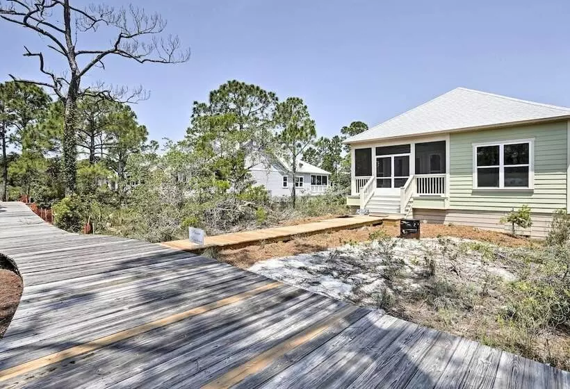 Port St Joe Beach House W/ Pool Access!