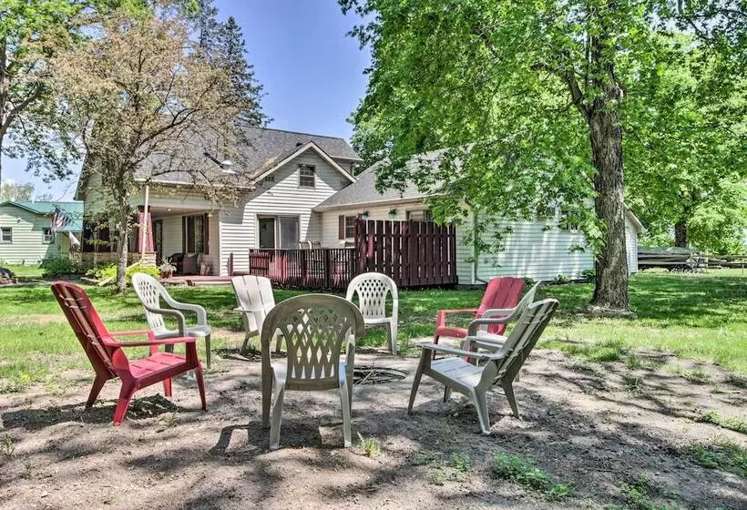 Retreat W/ Lake Access & Private Boat Dock!