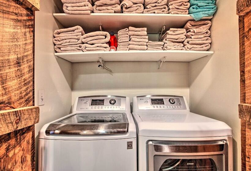 Retreat W/ Lake Access & Private Boat Dock!