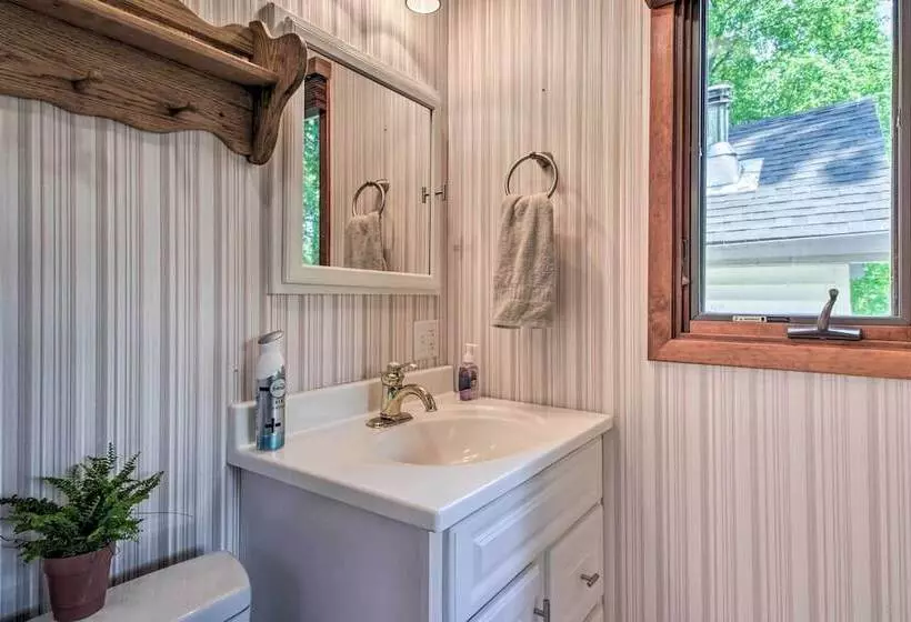 Retreat W/ Lake Access & Private Boat Dock!