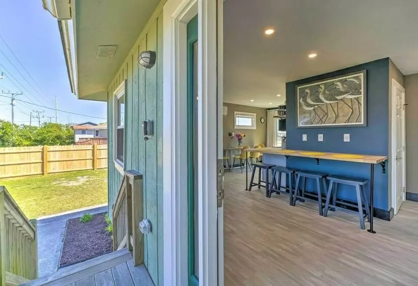 Sandpiper  House: Walk To Town & Beaches!