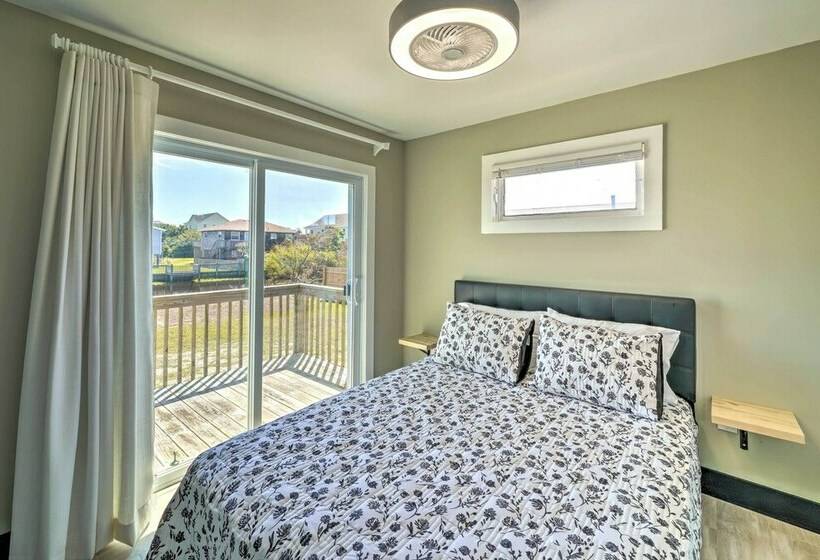 Sandpiper  House: Walk To Town & Beaches!