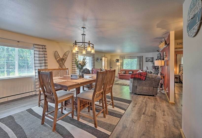 Single Story Soldotna Home Near The Kenai River!