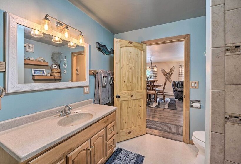 Single Story Soldotna Home Near The Kenai River!