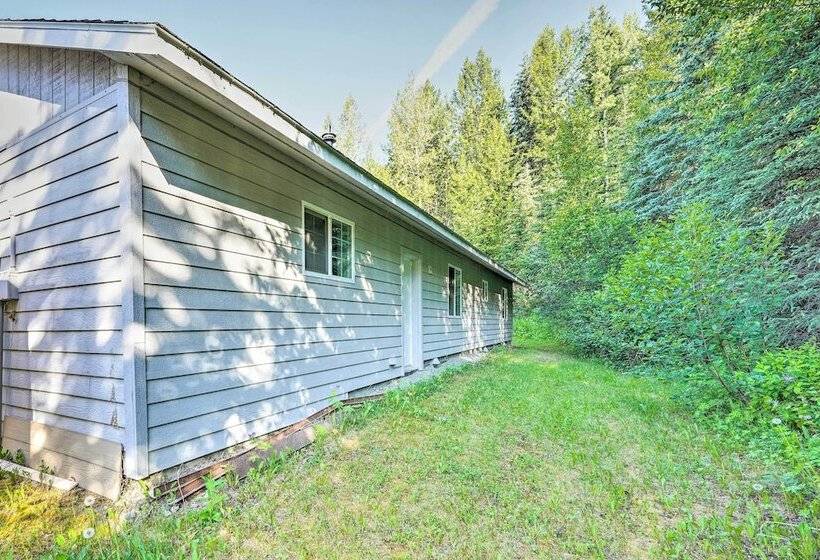 Single Story Soldotna Home Near The Kenai River!
