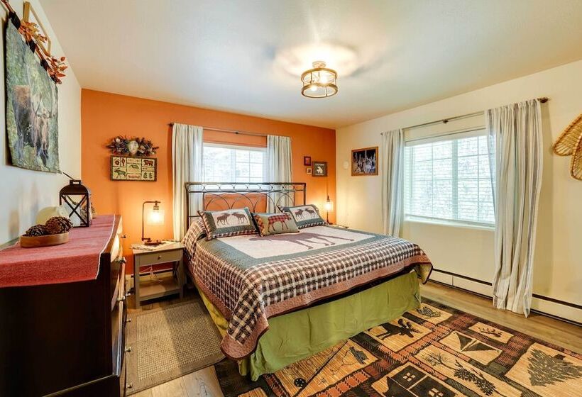 Single Story Soldotna Home Near The Kenai River!