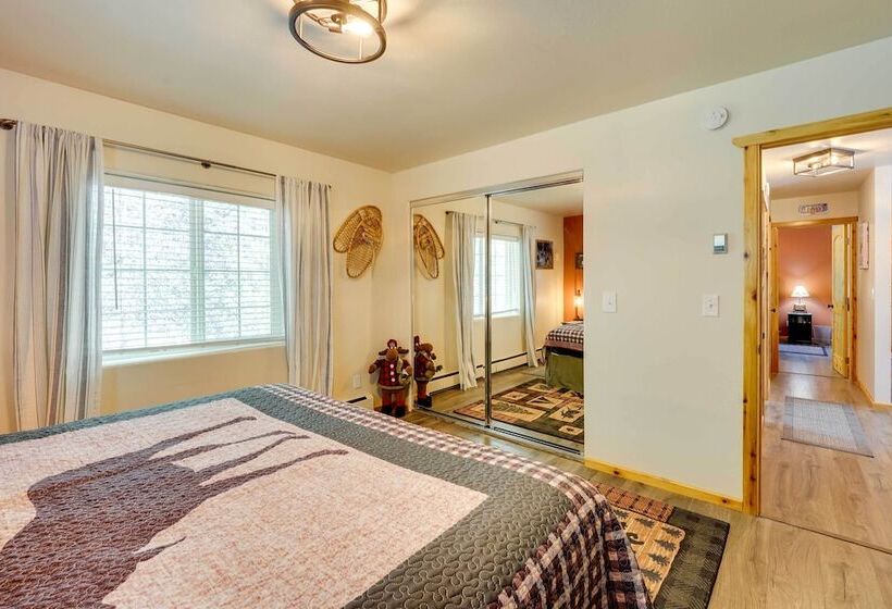 Single Story Soldotna Home Near The Kenai River!