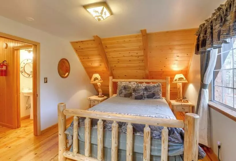 Authentic Log Cabin W/ Hot Tub In South Lake Tahoe