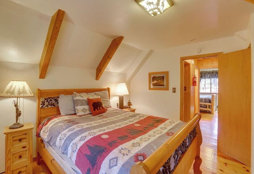 Authentic Log Cabin W/ Hot Tub In South Lake Tahoe