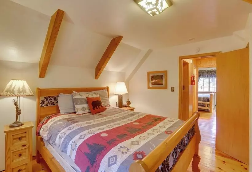 Authentic Log Cabin W/ Hot Tub In South Lake Tahoe