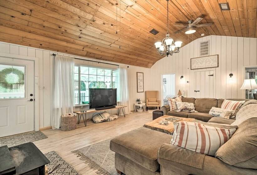 Strawberry Hill Cabin  5 Mi To Skiing And Lake