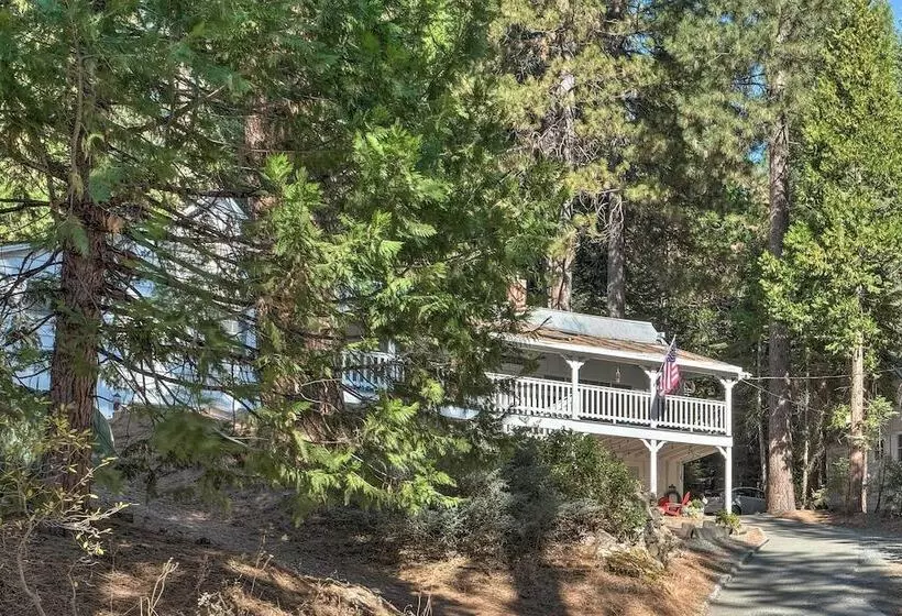 Strawberry Hill Cabin  5 Mi To Skiing And Lake