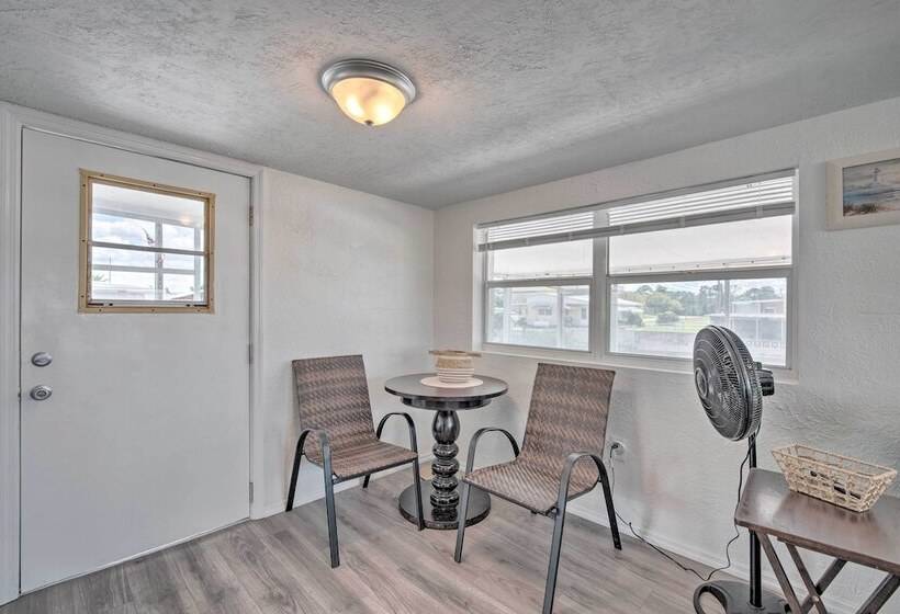 Sunny Hudson Escape W/ Gulf Views & Boat Dock