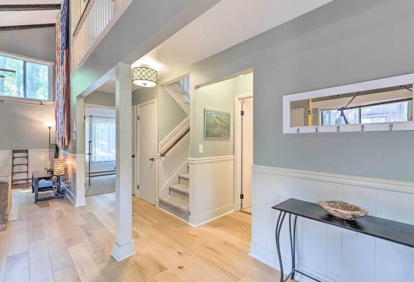 Top Shelf Home W/ Deck: 1 Mi To Ski Slopes!