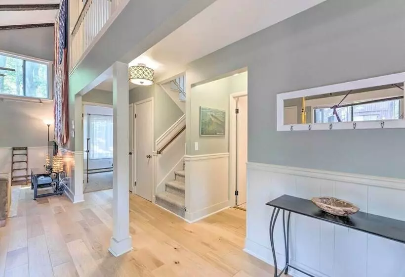 Top Shelf Home W/ Deck: 1 Mi To Ski Slopes!